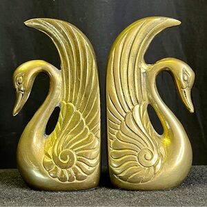 🦢Vintage Solid Brass Swan Bookends 7" Korea Mid-century Metal Sculpture Pair